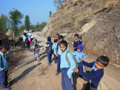 ネパール2013･･･（7）のんびり田舎道を歩く　ノーダラ～サランコット