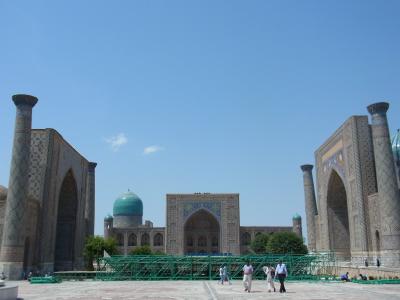 Uzbekistan in 2011 vol.6 ～友達に会いに初の中央アジアUz&amp;Kzへ！なぜか旅したくなる不思議な響き・サマルカンド　レギスタン広場へ～