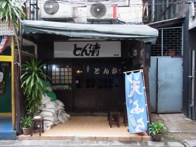 シーロムSoi6にあるとんかつ屋さん！猿岩石が働いてた店！