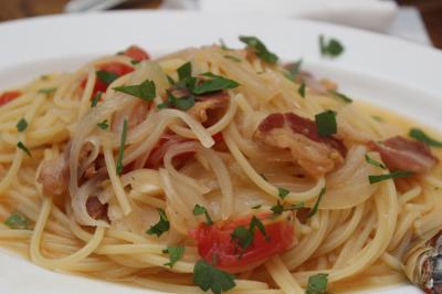 浦添港川外人住宅で忘年会 ♪ (^^)/