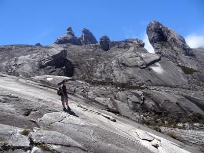 キナバル山日帰りトレック、やれんのか！ ④下山編 (ヴィア・フェラータ、クライマラソン)