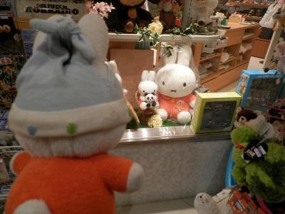 グーちゃん、千歳へ行く！（千歳アウトレット「レラ」、雪景色・・・編）