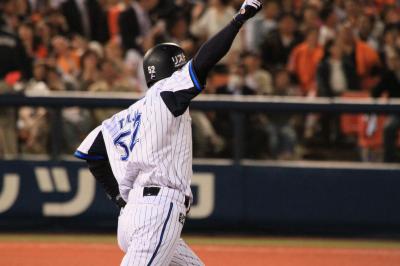 ２０１３年５月１０日　横浜-巨人戦　１塁側のエキサイティングシートで観戦してみた。