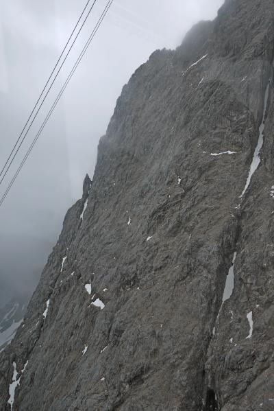 2013.5ドロミテアルプス周辺920Kmドライブ旅行19-残念霧のZugspitze頂上，Innsbruckへ帰る