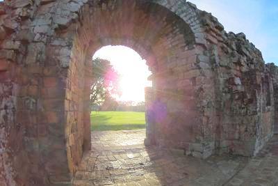 パラグアイ・トリニダー遺跡 2〔映画：ミッション（ロバート・デニーロ主演1986年上映）の世界へ