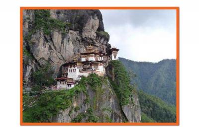 BHUTAN　山岳国家見物