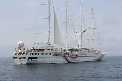 高級帆船「ウィンド・スター号」で行く地中海珠玉の４島