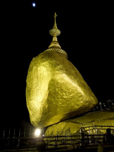 ミャンマー、ロンジーをひきずりながら…　その20　ｺﾞｰﾙﾃﾞﾝﾛｯｸの秘密の場所で一夜を過ごす…