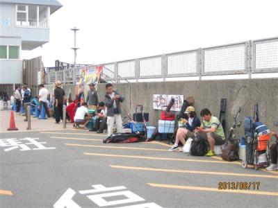 横浜市の海釣り施設　横浜フィッシングピア―ズで