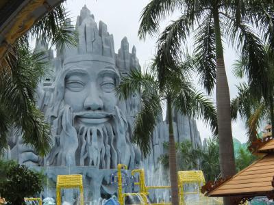 ホーチミン旅行 その3 (ワニを釣ってヤギを食べる!編)