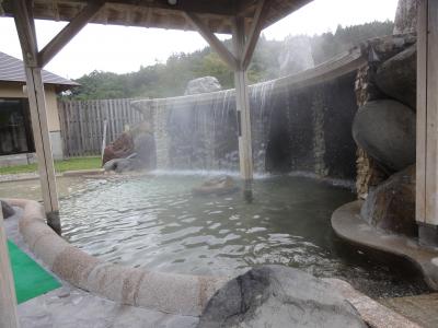 富山出張　チューリップ公園と荘川温泉「桜香の湯」