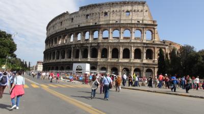 ローマの観光行列の対策