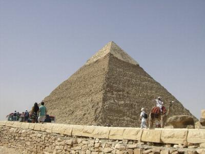 ワンワールドで行く世界あちこち急ぎ旅（4）　ピラミッドとエジプト考古学博物館