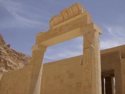 ワンワールドで行く世界あちこち急ぎ旅（５）ルクソール　王家の谷を歩く