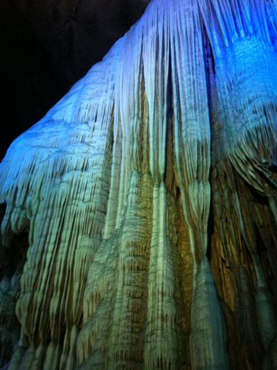 陽朔、銀子岩の巨大鍾乳洞