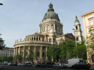 ハンガリー(07) ブダペストは Hop on hop off バスで ♪ 聖イシュトヴァーン大聖堂