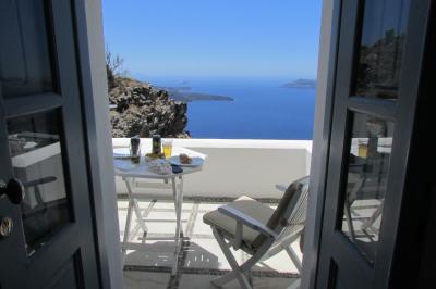 エーゲ海の楽園とアテネの旅(1)~サントリーニ島編