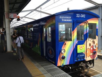 アンパンマン列車に乗車。岡山から徳島まで