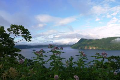 夏の北海道　　知床・羅臼　満喫の旅    ①　　神の山・カムイヌプリ、摩周岳を望む