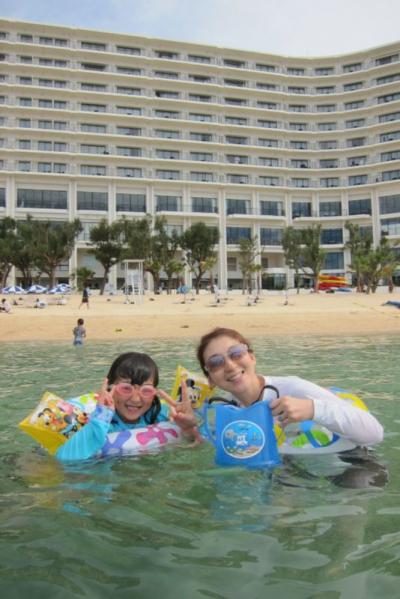 夏の美ら島は暑かった・・・　沖縄旅行2013　第2日目、グラスアート青い海～おんなの駅～ホテルモントレ沖縄