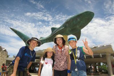 夏の美ら島は暑かった・・・　沖縄旅行2013　第3日目、美ら海水族館～琉球村でサトウキビ狩り