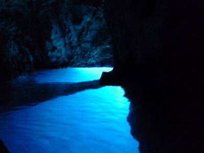 ビシェヴォ島（クロアチア）の青の洞窟