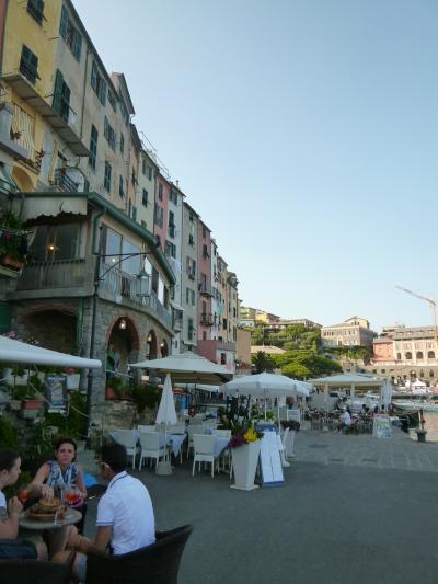 優雅な夏バカンス　イタリア・東リビエラの旅♪　Ｖｏｌ７４（第６日目夕）　☆ポルトヴェネーレ：黄昏の美しいカラフルな街並み♪