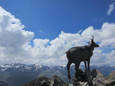 2013年オーストリア・スイスの旅　№3　　　＊＊＊ Innsbruck の Markthalle ～ Oetztal に移動～ Wurmkogel 展望台へ＊＊＊