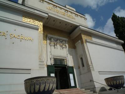 ★世紀末ウィーンの美術と建築とマルクト(市場)を巡る街歩き★