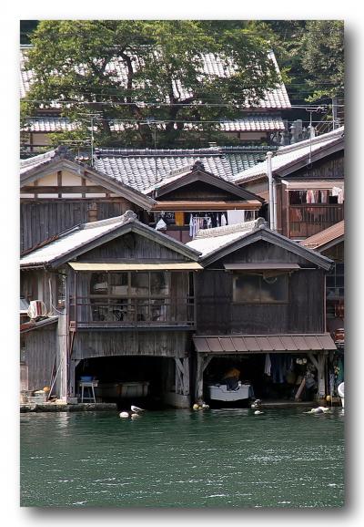 Solitary Journey ［1235］ 海面すれすれに建てられた船のガレージ‘伊根の舟屋’＜丹後半島＆金引の滝＆熊川宿＞京都府与謝郡