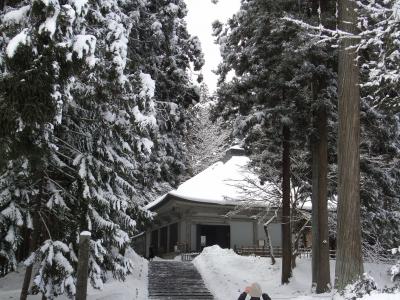 雪の平泉