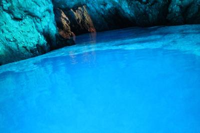 2013夏中欧8カ国の旅：３５．青の洞窟、緑の洞窟、フヴァルツアー