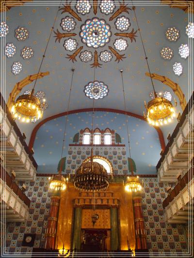 新緑あふるるブダペストをぶらぶら・・ふらふら・・・　☆その９☆とても可愛らしい、空色のシナゴーグ☆