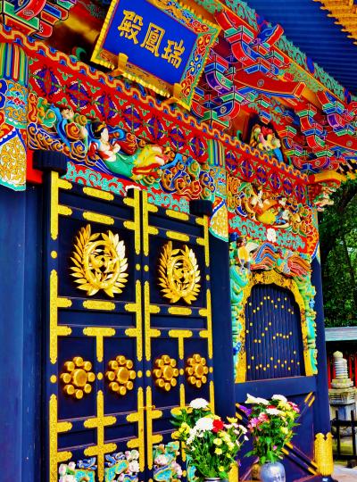 仙台-2　瑞鳳殿 =伊達政宗を祀る霊廟=　参観　☆極彩色に復元改修され