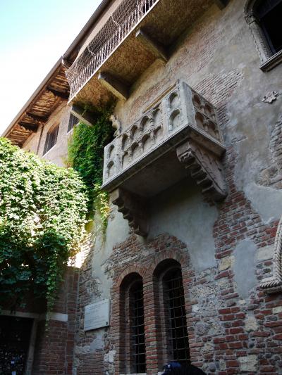 充実の旅イタリア周遊８日間 vol.2／ベローナ／古代遺跡と悲恋のロマンス