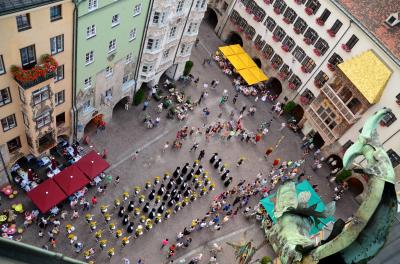 夏のインスブルックは音楽に満ち溢れ・・・ 写真集で見た光景~チロル・ドロミテから水の都ヴェニスまで~