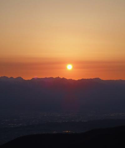 美ヶ原高原の風景・レンゲツツジとニッコウキスゲ