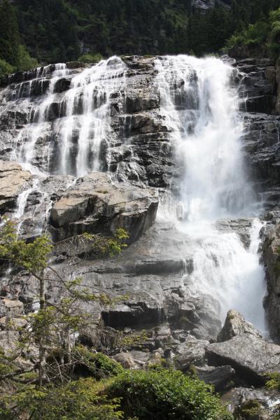 2013年　チロルアルプス花紀行　憧れの農家民宿で過ごす１週間 【9】グラバ滝（Grawa Wasserfall）