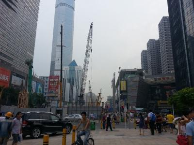 反日デモからちょうど一年 深セン最大の電脳街、華強北路を覗き見