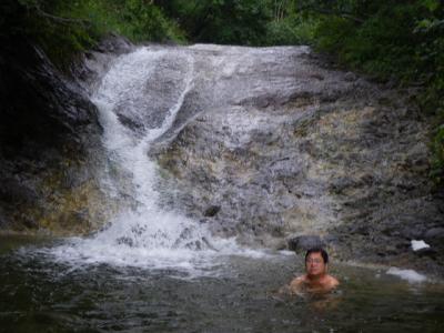 ２０１３年９月北海道　道東露天風呂めぐり。。。その2「知床カムイワッカの湯の滝」