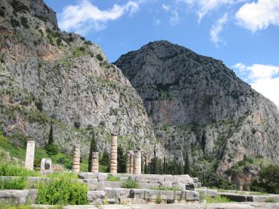 ギリシャ&エーゲ海クル~ズ10日間。o○ (10)デルフィ遺跡とオシオス・ルカス修道院