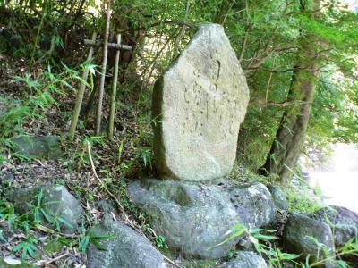 日本の旅　関西を歩く　東大阪市の枚岡公園（ひらおかこうえん）、芭蕉の句碑周辺