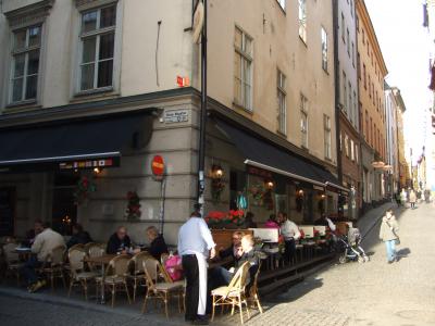 秋を彩るストックホルムを子連れでGO!～出発＆ガムラスタン～