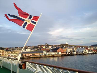 沿岸急行船（フッティルーテン）で秋のオーロラ旅３日目～ノルウェー、デンマーク
