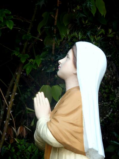 キリストの神を覗く旅路第３部五島列島の小さく質素だが美しい教会群巡礼32新・旧聖堂の姿を同時に見ることが出来る鯛の浦教会