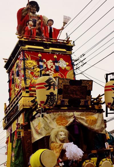 川越まつり-2　屋台囃子が響き、仮面の所作が面白く　☆小江戸の風格ある街で