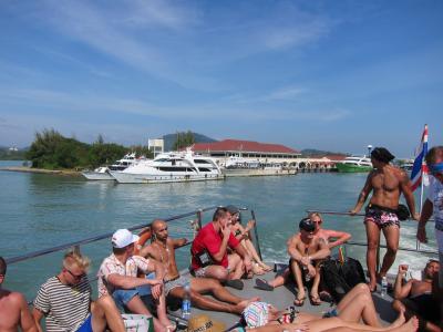 PhiPhi Ferry schedule