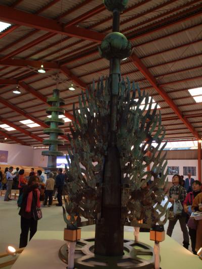 ２０１３　秋　奈良旅−１　薬師寺さん　東塔水煙降臨展　旅記　２２００冊記念