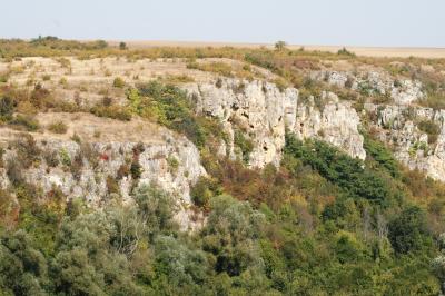 2011秋、ブルガリア等・東欧旅行記(6/52)：国境超えで、観光バスを乗換、イヴァノヴォ洞窟教会・フレスコ画
