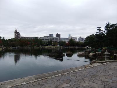 紅葉には少し早い徳川園でした。